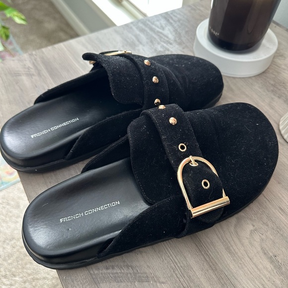 Clogs! - Picture 2 of 2